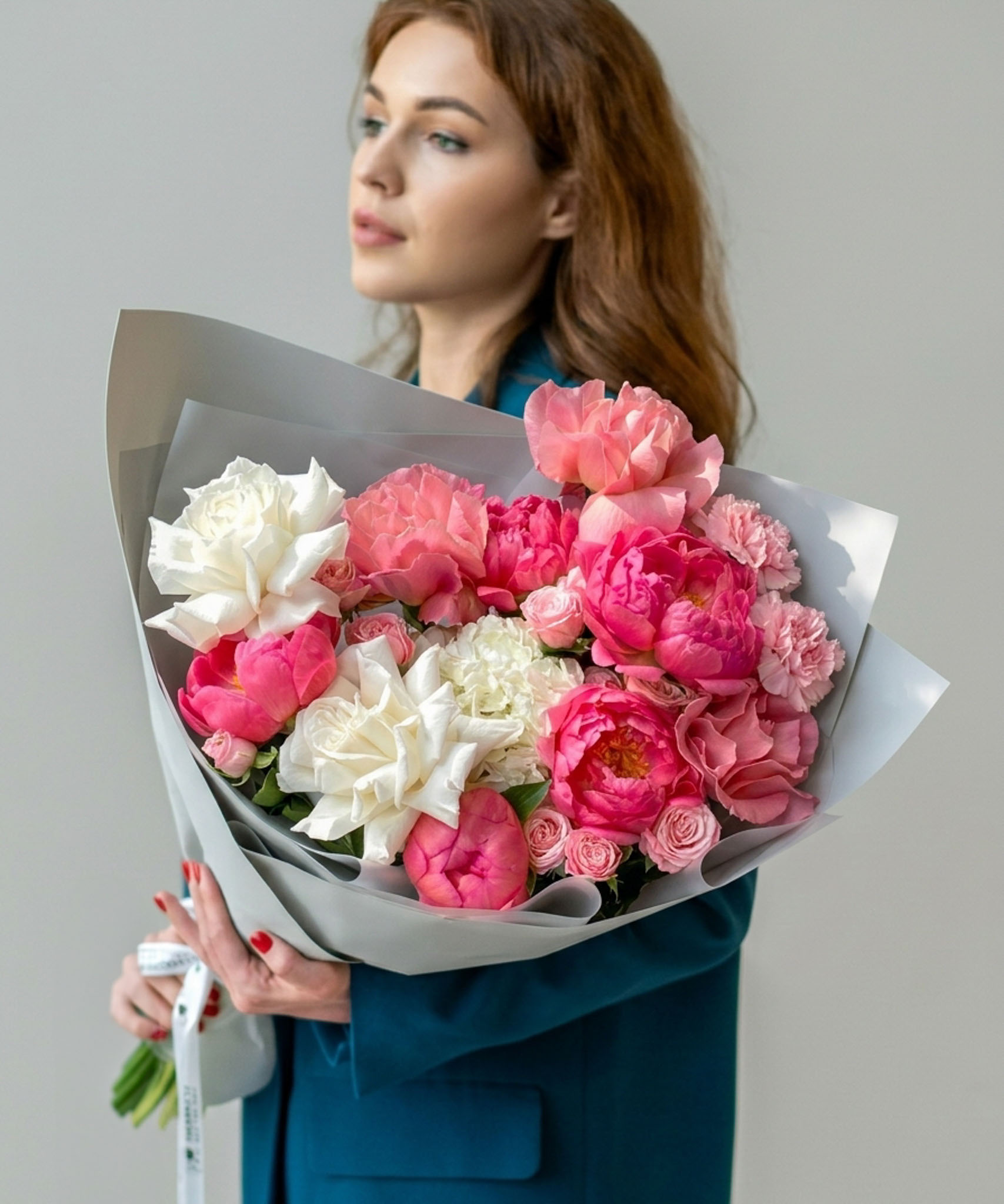 Букет "Унгаро Пинк" Grey