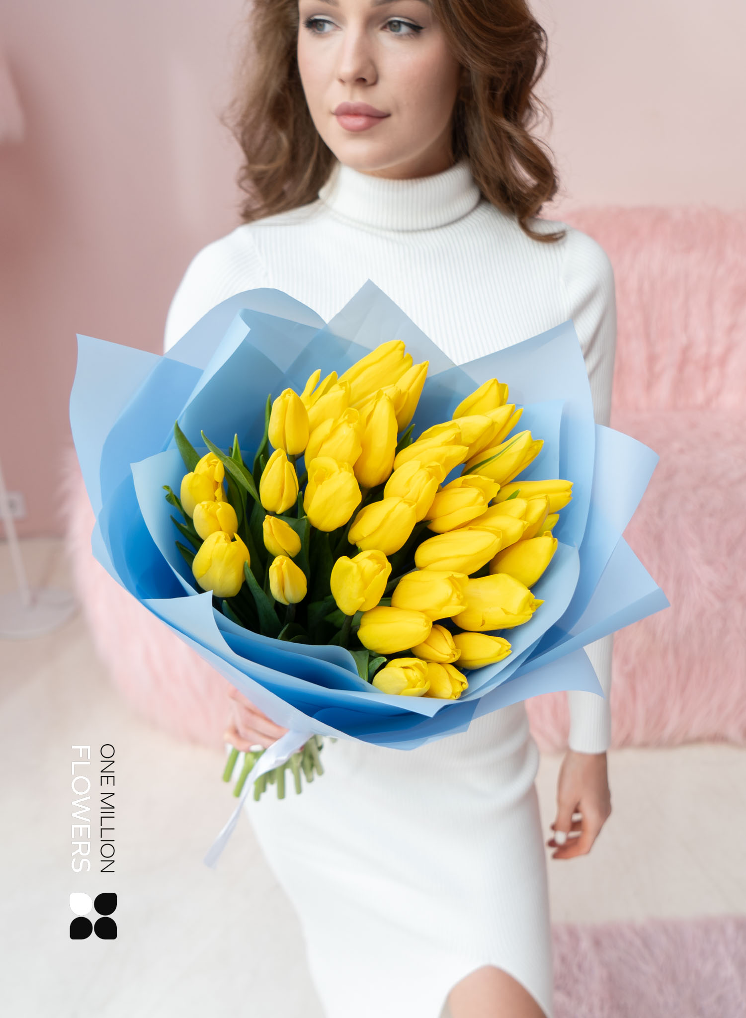 Букет из 25 тюльпанов "Стронг Голд" Blue