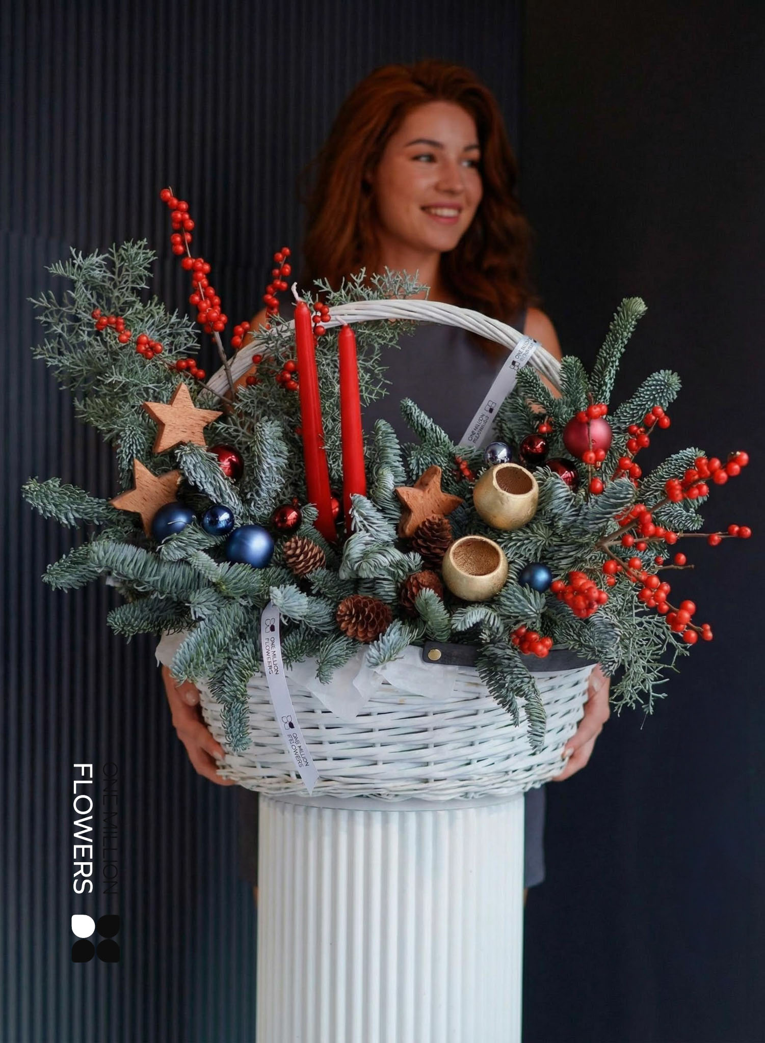 Корзина новогодняя с лапником "Сказки Билибина"