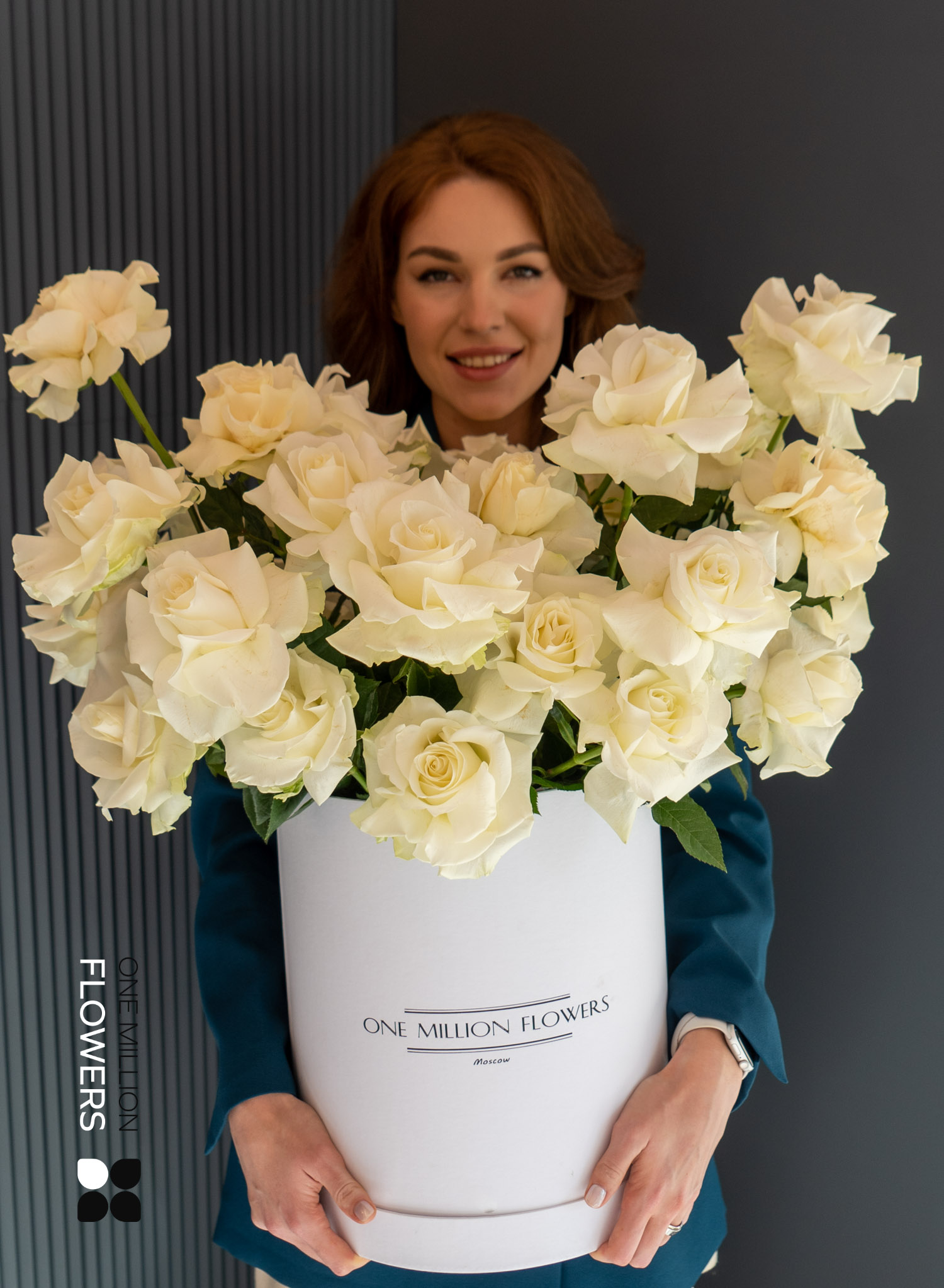 Коробка Эквадорских роз "Мондиал" Grand White