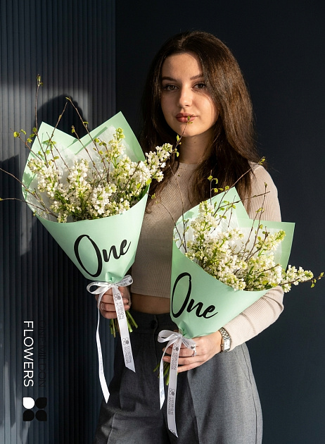 Букет сирени "Вайт Лайли" mini One