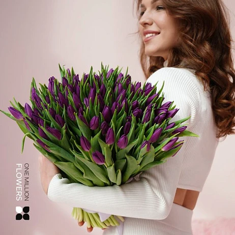 картинка Букет из 101 тюльпана «Перпл Вэлли» от магазина Одежда+