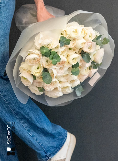 Букет "Клуни Ханой" 51 шт Mate