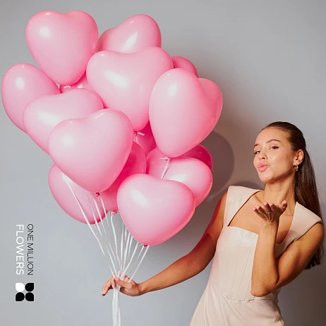 картинка Набор из 15 шаров Pink Hearts от магазина Одежда+