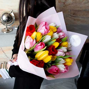 Букет из 35 тюльпанов "Микс"