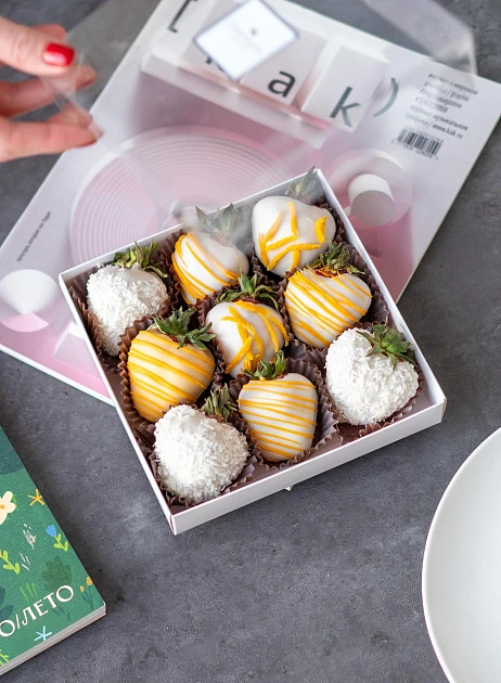 Клубника в шоколаде "Кэррот Крим" Standart