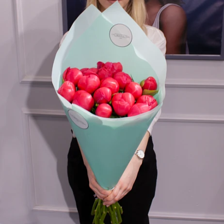 Букет из 15 пионов "Флейм" Blue