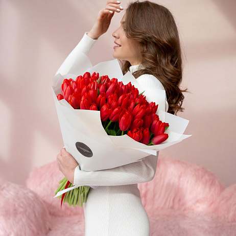 Букет из 51 тюльпана "Варфаер" White